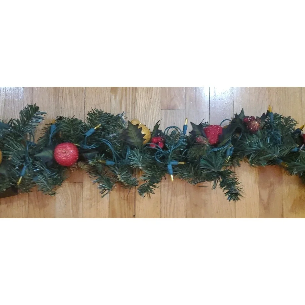 Vtg Garland Christmas Decor 7 Ft Long Warm Lights 6 Inches Wide Pinecones Fruit